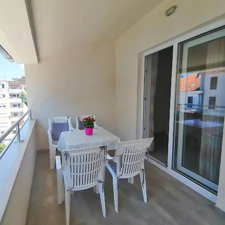 Apartment Moderne Dunja In Pula
