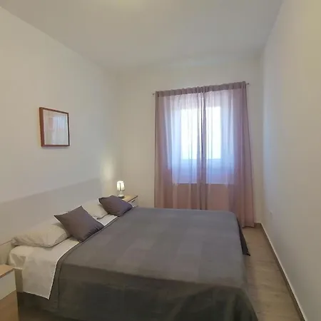 Moderne Dunja In Apartment