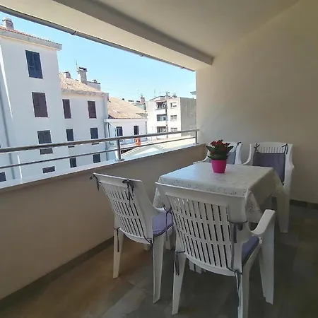 Apartment Moderne Dunja In Pula